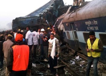 خسائر بشرية كبيرة.. مصرع وإصابة المئات في اصطدان عدة قطارات بالهند 2