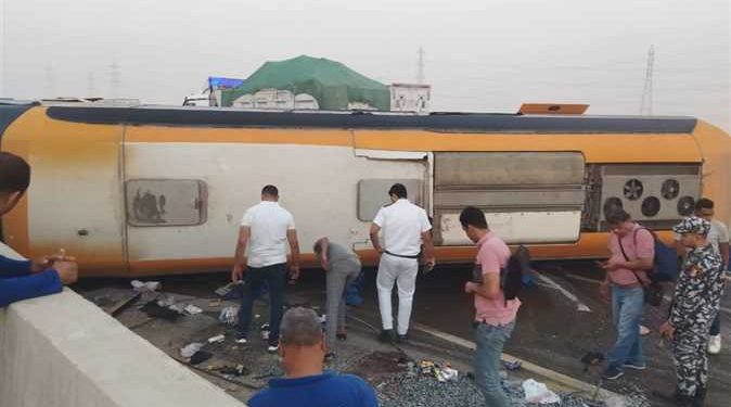إصابة 28 راكبا أجنبيا في انقلاب أتوبيس سياحي جنوب البحر الأحمر