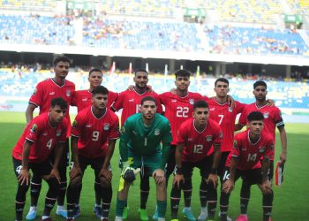 منتخب مصر يرتدي القميص الأحمر والشورت الأسود أمام غينيا 4
