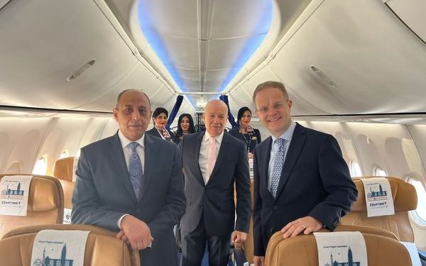 وزير الطيران والسفير البريطاني يشهدا إنطلاق أولى رحلات شركة مصر للطيران لـ مدينة مانشستر