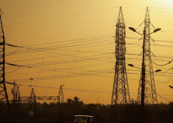 الحكومة تعتذر للمصريين عن انقطاع الكهرباء 1