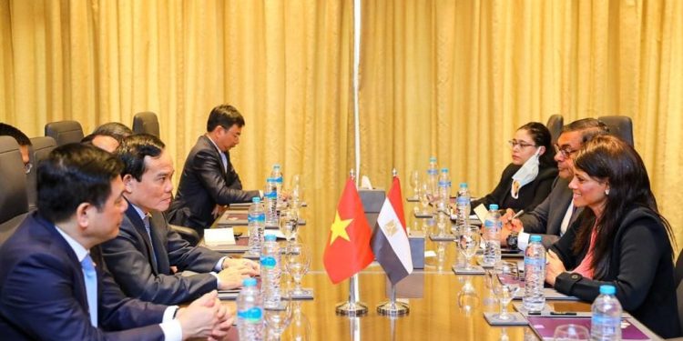 وزيرة التعاون الدولي تعقد جلسة مباحثات مع تران لو كوانج نائب رئيس وزراء جمهورية فيتنام