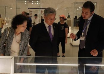 سفير كوريا الجنوبية يزور المتحف القومي للحضارة بالقاهرة 1