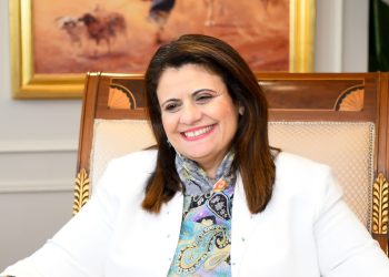 وزيرة الهجرة تعلن إعادة فتح مبادرة استيراد السيارات للمصريين بالخارج