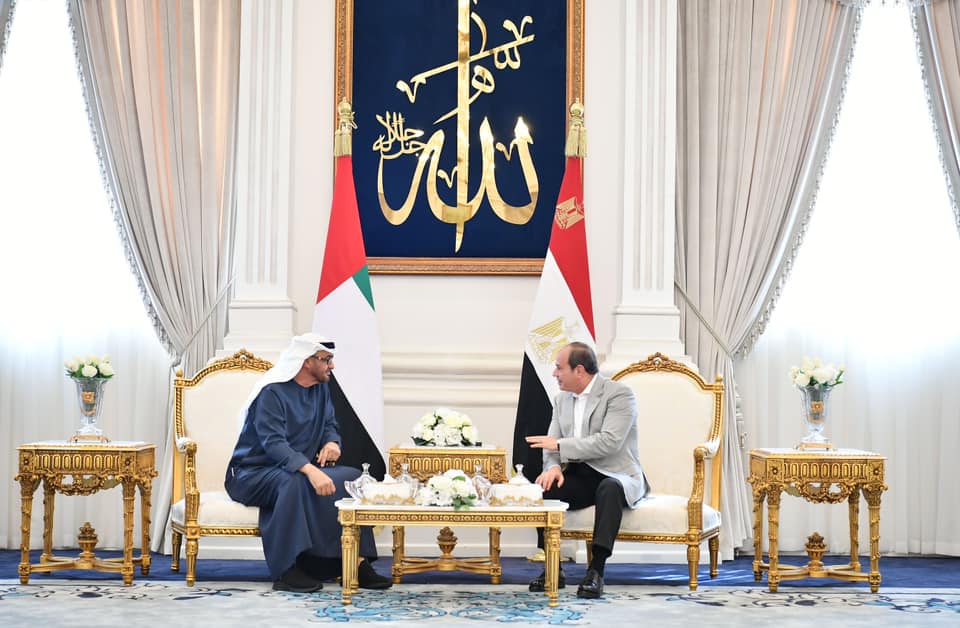 عاجل | السيسي يستقبل الشيخ محمد بن زايد رئيس دولة الإمارات 1