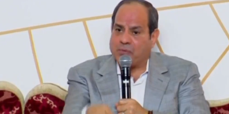 السيسي لـ المصريين: نعمل على حل أزمة ارتفاع أسعار السلع
