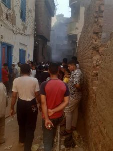 حريق يلتهم 3 منازل بأخميم ونقل المصابين للمستشفى الجامعي بسوهاج " صور" 4