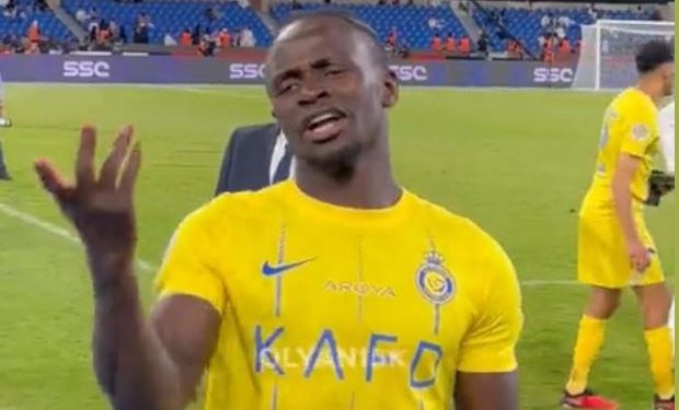"لا يمتلك كأس أفريقيا".. ماني يسخر من صلاح أثناء احتفاله بالبطولة العربية 1