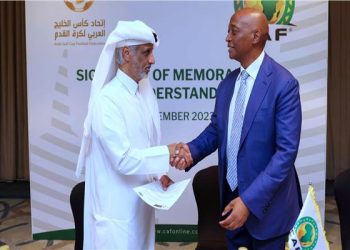 الاتحاد الإفريقي والخليج العربي يوقعان مذكرة تفاهم لتطوير كرة القدم 4