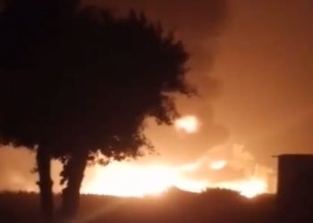عاجل | إصابة 51 عامل بحالة اختناق في حريق مصنع إسفنج بـ الشرقية