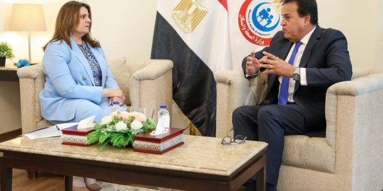 وزير الصحة : التنسيق الدائم مع وزارة الهجرة لحل كافة التحديات التي تواجه الأطباء المصريين بالخارج 1