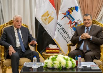 وزير الإنتاج الحربي يستقبل محافظ جنوب سيناء لبحث سبل تعزيز التعاون المشترك