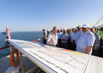 وزير النقل يتابع تقدم اعمال تنفيذ المحطة متعددة الأغراض بميناء سفاجا