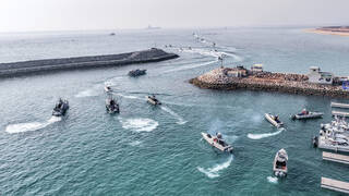 احتجاز سفينتين أجنبيتين في الخليج 3