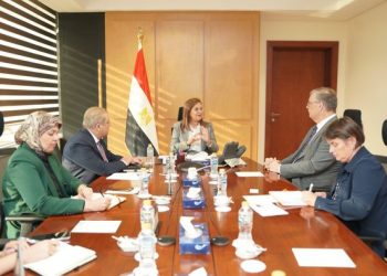 وزيرة التخطيط تبحث سبل التعاون مع سفير هولندا بالقاهرة
