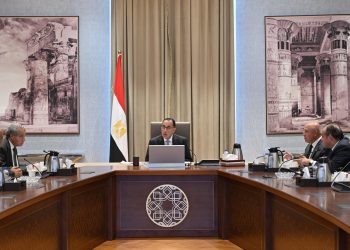 رئيس الوزراء يبحث سبل تنمية الصادرات المصرية لـ أفريقيا
