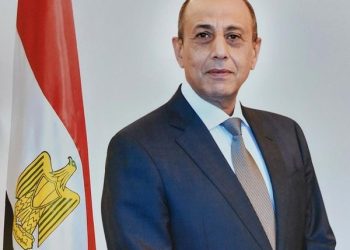 وزير الطيران المدني:رحلات جوية جديدة لإيركايرو من المقاصد السياحية المصرية