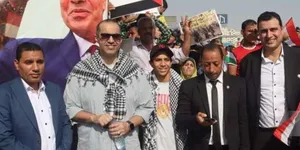 رئيس حملة المرشح الرئاسي السيسي ينضم للمظاهرات الداعمة لـ غزة