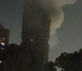 عاجل│ حريق هائل داخل فندق مهجور في الزمالك 2