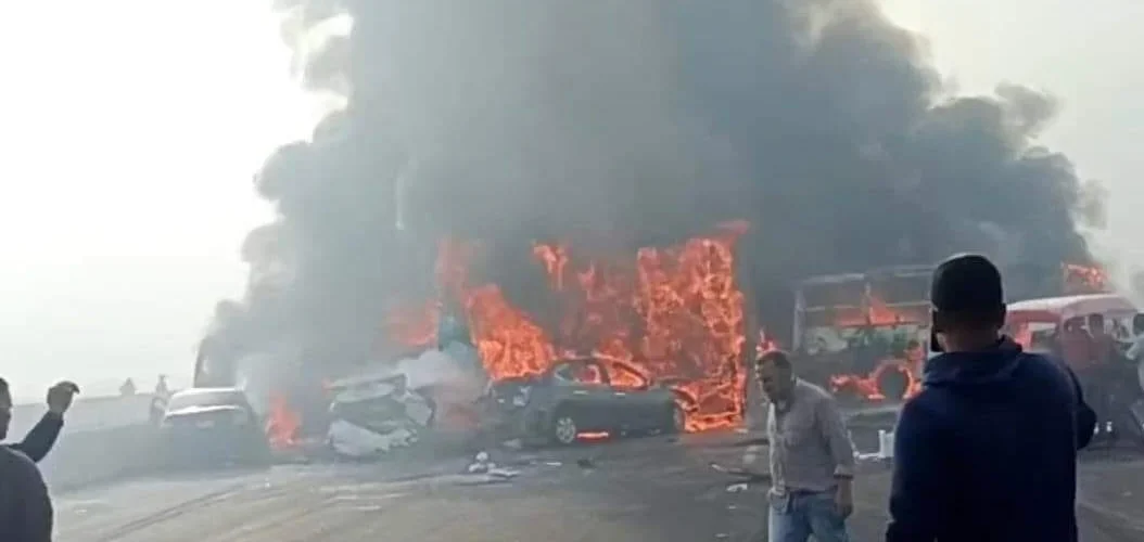 الصحة: الدفع بـ 20 سيارة إسعاف بموقع حادث تصادم في طريق «القاهرة-الإسكندرية» الصحراوي