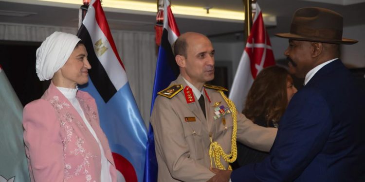 مكتب الدفاع المصري فى لندن يحتفل باليوبيل الذهبي لإنتصارات أكتوبر المجيدة 1