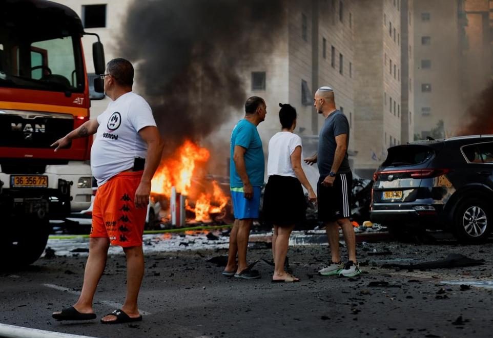 عاجل | اسرائيل تعترف: مسلحون فلسطينيون أسروا 35 إسرائيليًّا حتى الآن 2