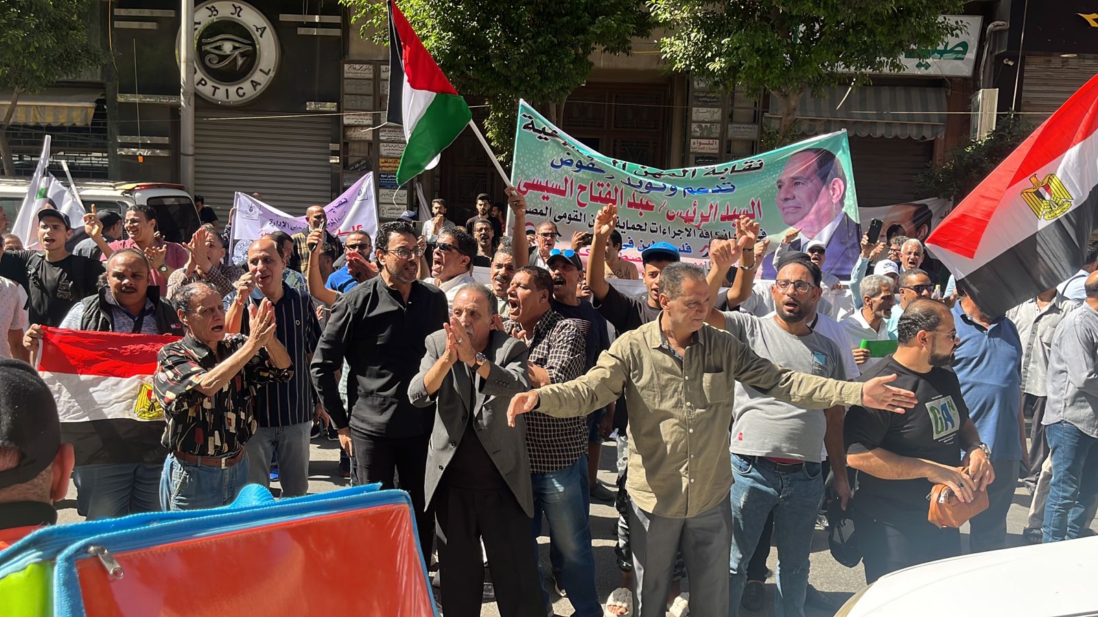 عاجل | بالصور وقفة حاشدة أمام نقابة المهن الموسيقية في بني سويف لدعم فلسطين 2