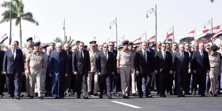 السيسي يتقدم الجنازة العسكرية للواء محمد أمين نصر