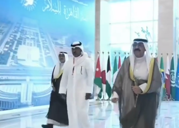 عاجل | وصول ولي عهد الكويت لـ قمة القاهرة للسلام