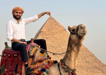 الشيف بوراك من أمام الأهرامات: أنا بحب مصر 4