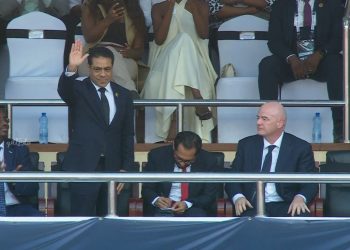 رئيس الفيفا يتواجد بمباراة الأهلي وسيمبا 2