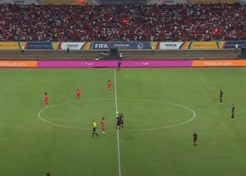"بخطأ كارثي".. سيمبا يحرز هدف التعادل أمام الأهلي بالدوري الإفريقي 6