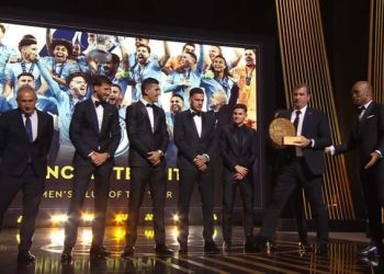 الكرة الذهبية| مانشستر سيتي يحصد بجائزة أفضل فريق لعام 2023 8