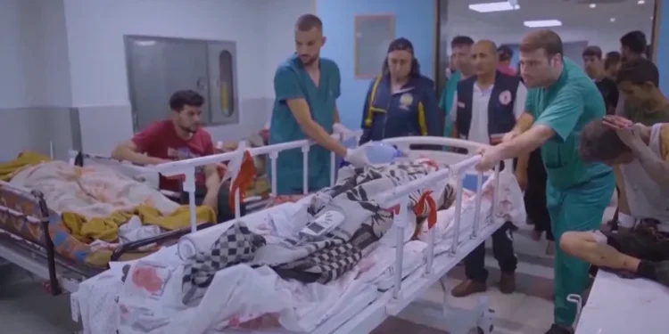 مدير «الشفاء» بغزة: دفن 179 جثة كانت أمام المستشفى داخل مقبرة جماعية