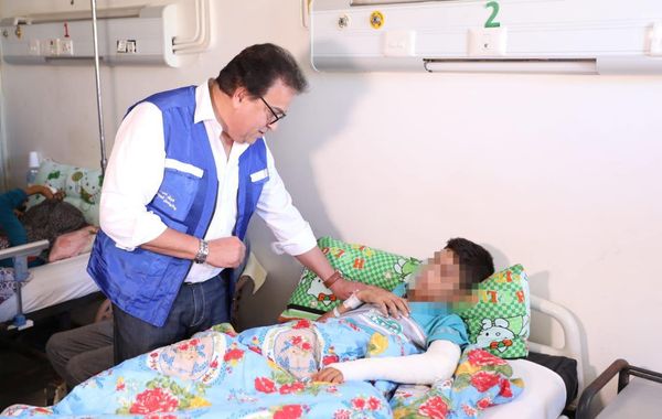 وزير الصحة يتفقد مستشفى العريش للاطمئنان على مصابي غزة 2