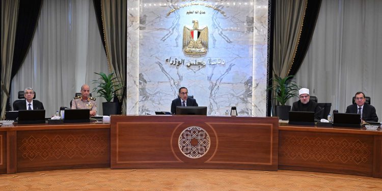 رئيس الوزراء: وجود صناعات مصرية متميزة في قطاع النقل 1