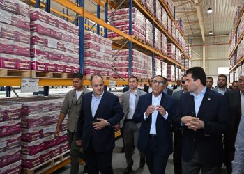 باستثمارات 25 مليون دولار.. رئيس الوزراء يتفقد مصنع الشركة الألمانية اللبنانية للصناعة