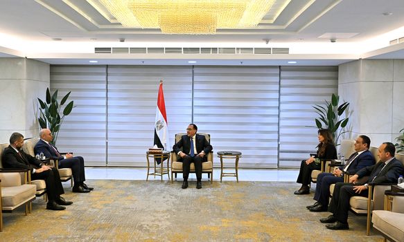 رئيس الوزراء يستعرض مع مسئولي مجموعة ماجد الفطيم القابضة الاستثمارات والمشروعات المرتقبة في مصر 2