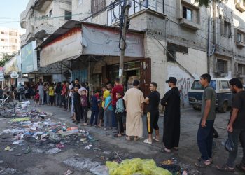 برنامج الأغذية العالمي: الجوع يضرب غزة وتوقف 130 مخبز عن العمل بسبب الوقود