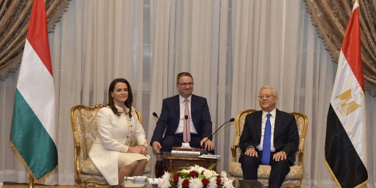 في زيارة تاريخية هي الأولى من نوعها.. رئيس مجلس النواب يستقبل رئيسة دولة المجر 1