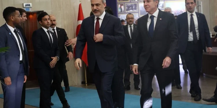 وزير الخارجية الأمريكي يلتقي نظيرة التركي بـ أنقرة