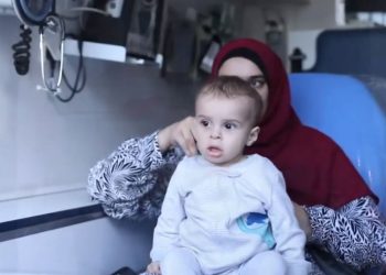 الصحة: استقبال 12 طفلًا فلسطينيًا من المصابين بالسرطان عبر معبر رفح البري