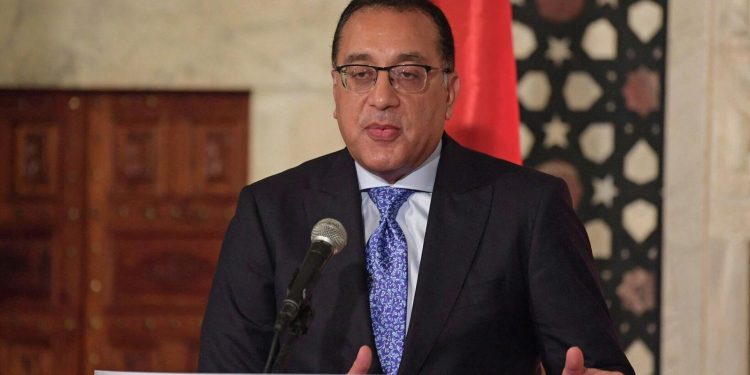 رئيس الوزراء يتفقد مركز إبداع مصر الرقمية في أسوان