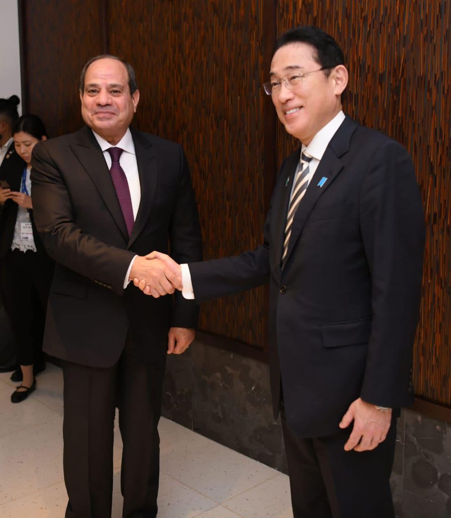 تفاصيل لقاء السيسي ورئيس وزراء اليابان على هامش قمة المناخ بالإمارات 1