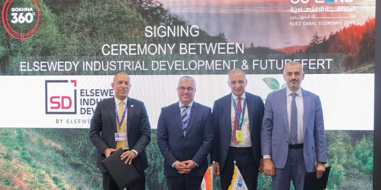 باستثمارات 50 مليون دولار.. رئيس قناة السويس يوقع اتفاقية تعاون لإقامة مجمع صناعي لتكنولوجيا الطاقة الخضراء