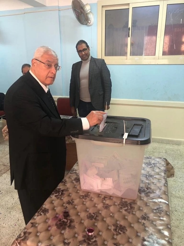 المستشار عدلي منصور يدلي بصوته في الانتخابات الرئاسية 2024 4