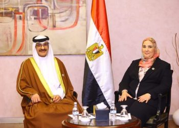 نيفين القباج تلتقي وزير التنمية الاجتماعية بمملكة البحرين لهذا الشأن 1