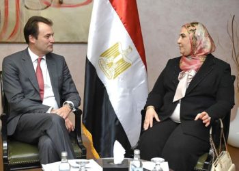 خلال لقاء وزير التجارة الخارجية الهولندي.. نيفين القباج تستعرض جهود مصر الإنسانية لـ غزة 7