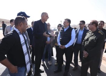 وزير السياحة والآثار يتفقد منطقة أهرامات الجيزة لـ متابعة آخر التطورات 1