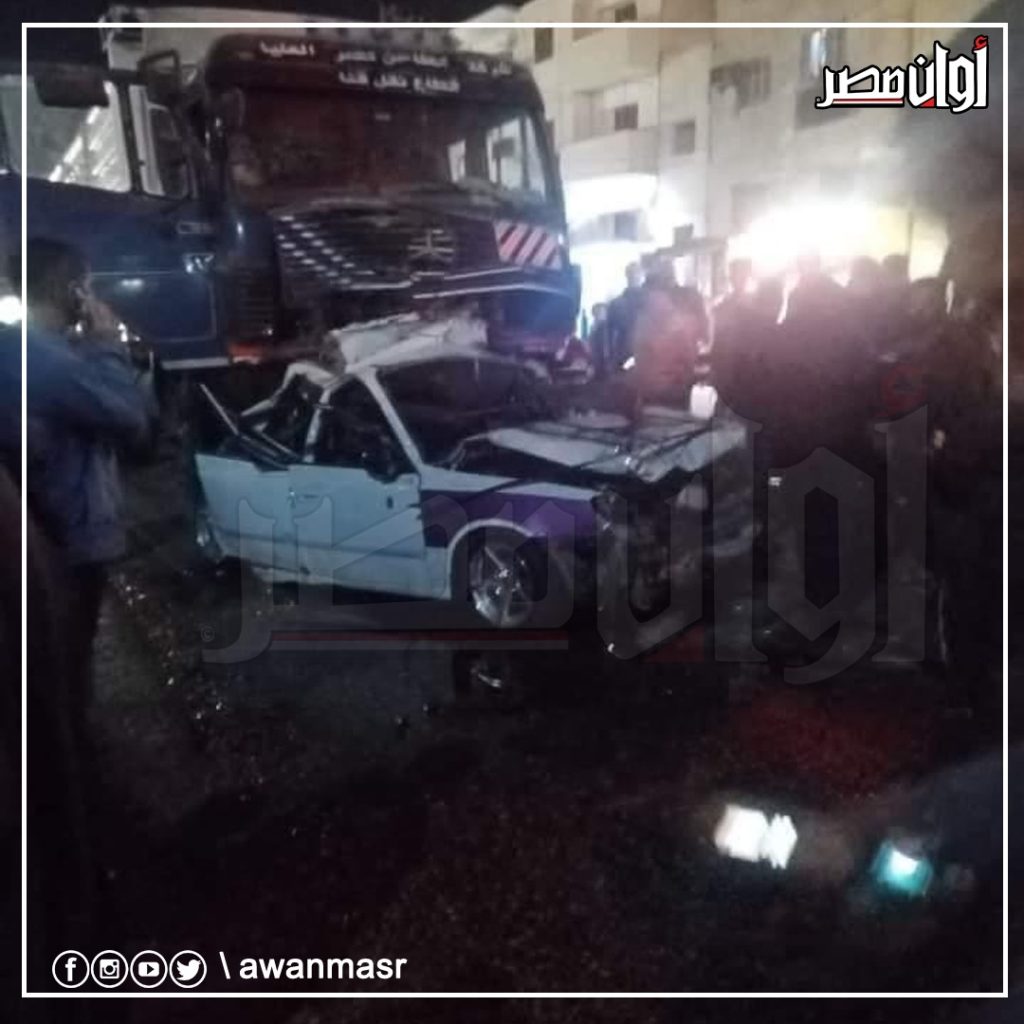 ننشر الصور الأولى لحادث تصادم تاكسي وسيارة نقل ثقيل بـ قنا 2